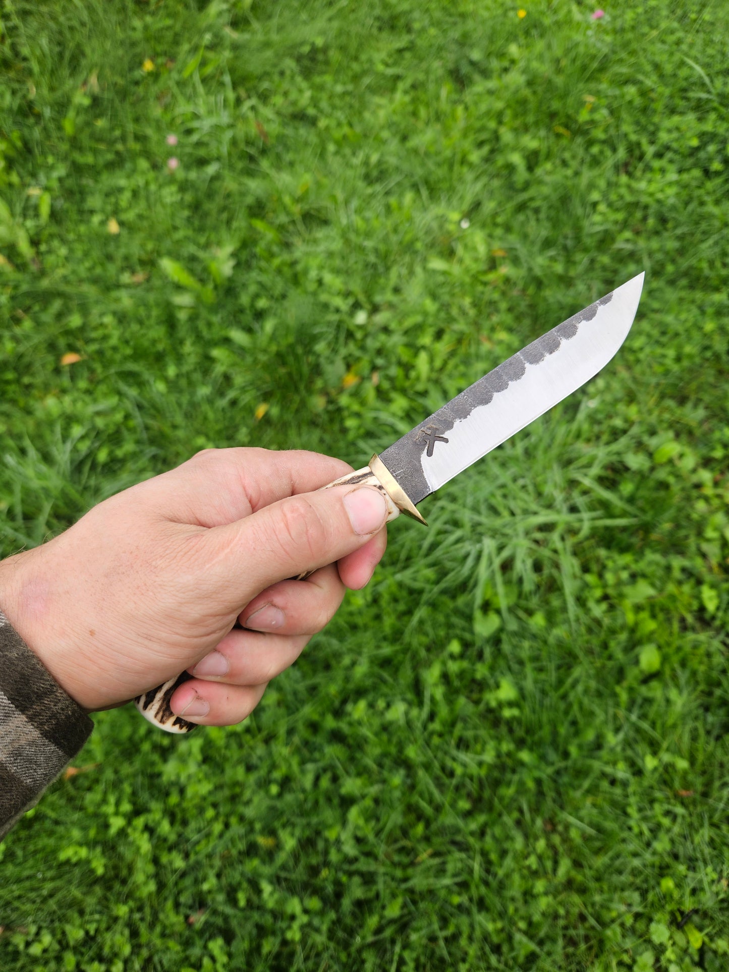 Hunting Knife with Horn Handle